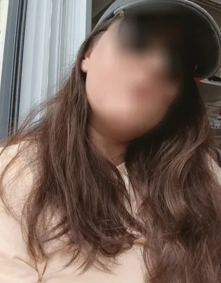 Camilla, 32