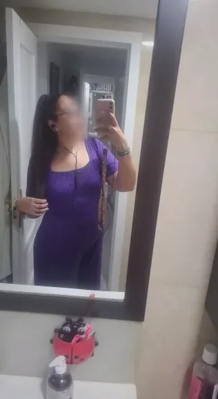 Camilla, 34