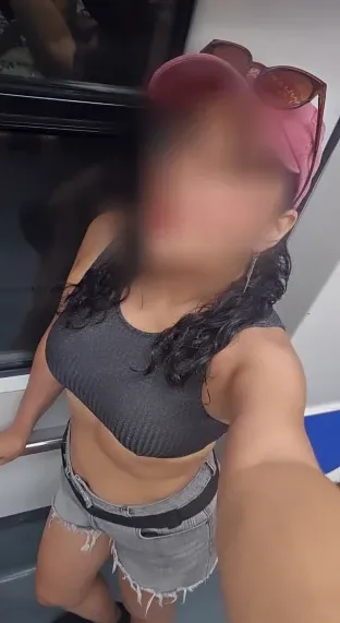 Camilla, 37