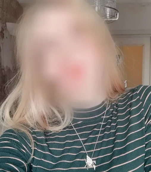 Charlotte, 19