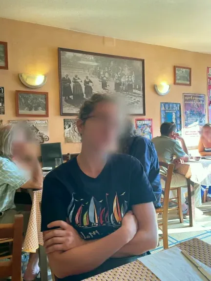 Helena, 31