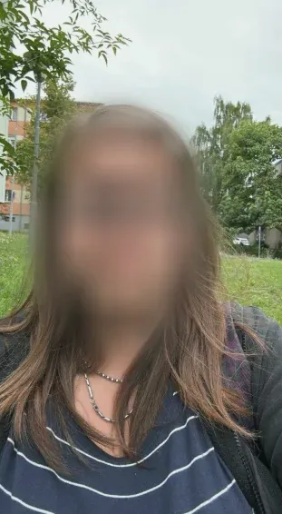Kamilla, 27