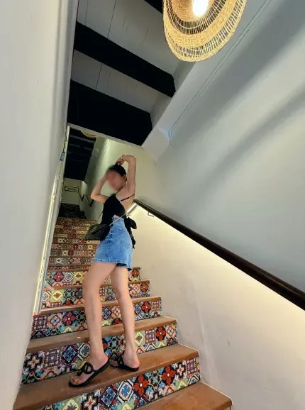 Karla, 30