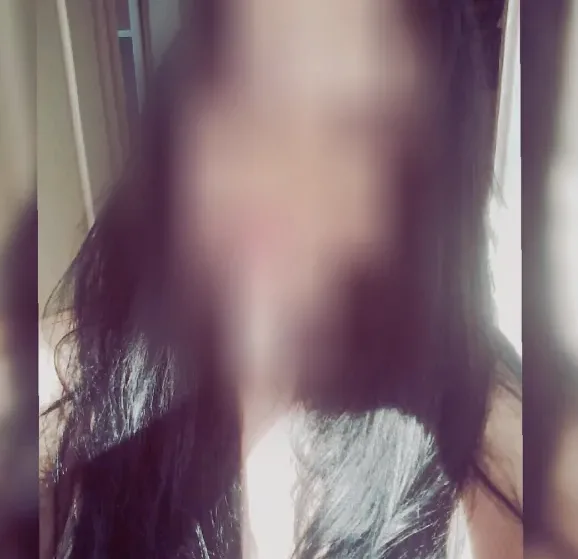 Marianne, 30