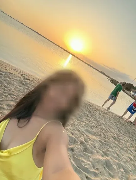 Nadia, 23