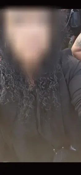 Simone, 39