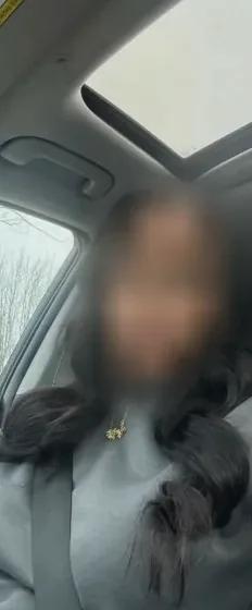 Sofia, 39